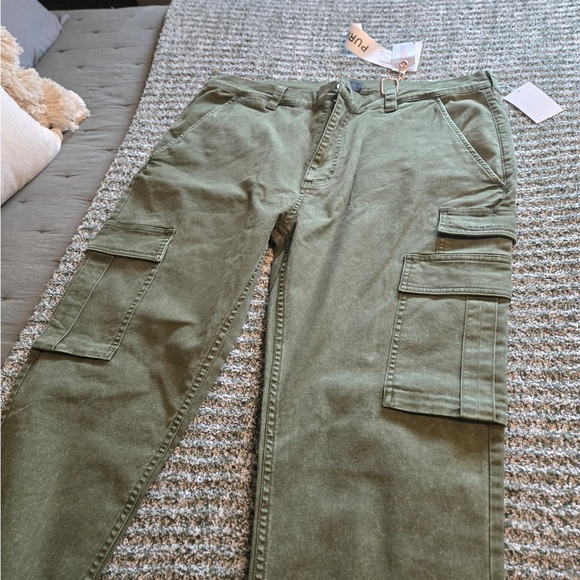 Purple Men's Cargo pants - Olive green - Picture 2 of 3